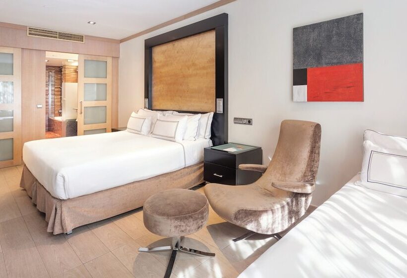 3-Bett-Standardzimmer, Melia Madrid Princesa