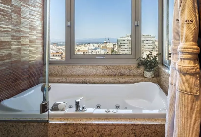 Standardzimmer mit Verbindungstür, Melia Madrid Princesa