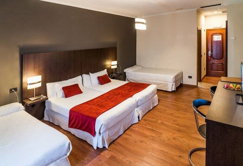 Четырехместный Номер Стандарт, O Val Do Naseiro