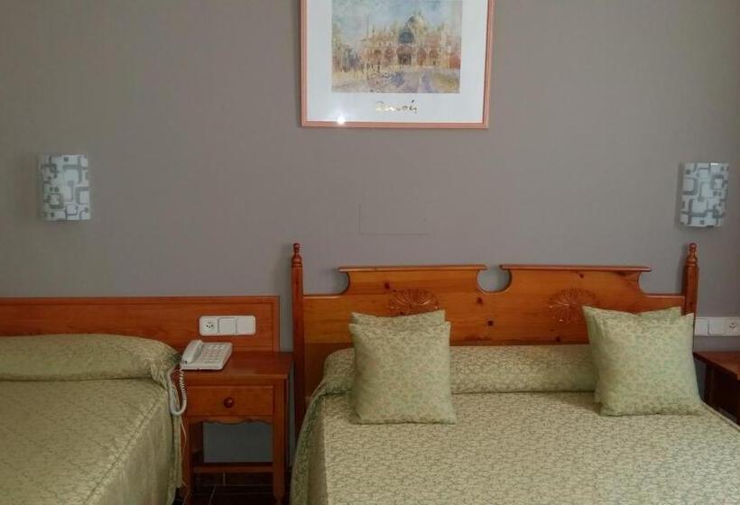 اتاق خانوادگی, Orla