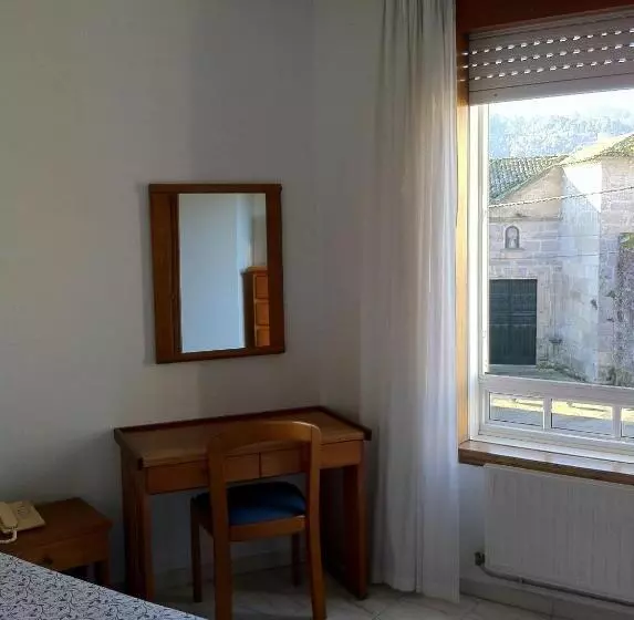 Chambre Standard Individuelle, Pinzon
