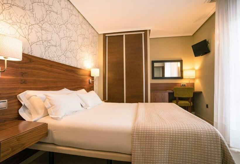 اتاق استاندارد, Piramide