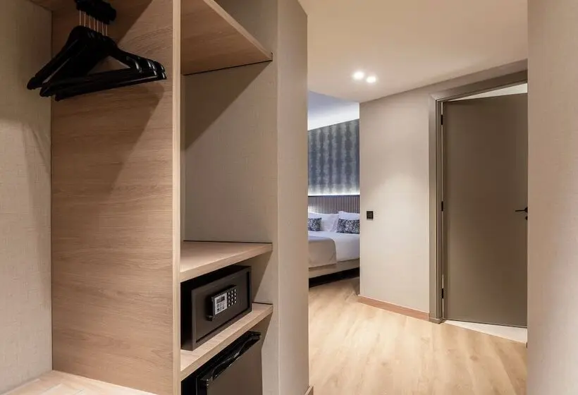 اتاق استاندارد, Piramides