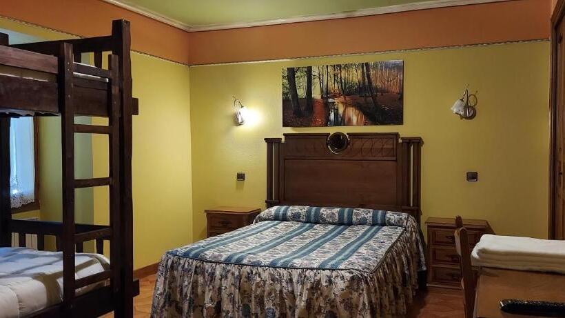 חדר משפחתי, Rural Bereau