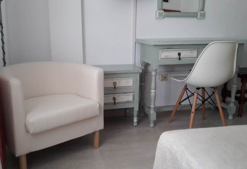 标准间, Torres Touriño