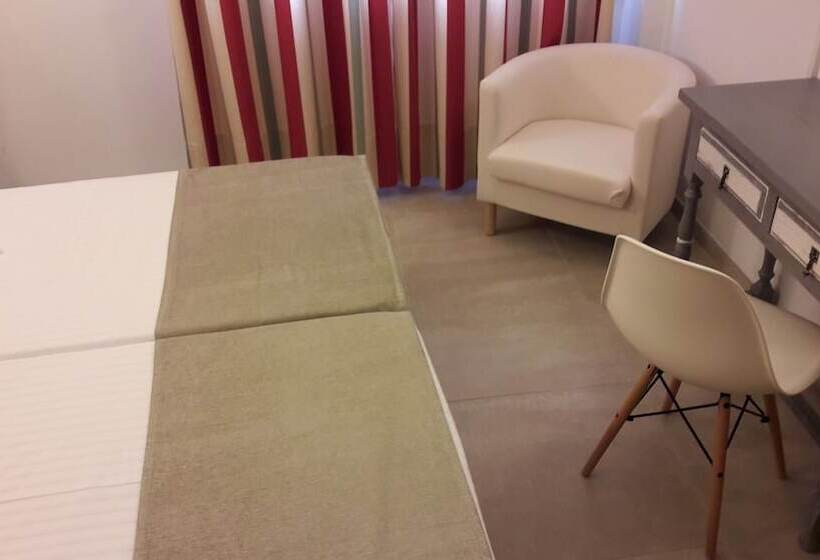 四人标准间, Torres Touriño