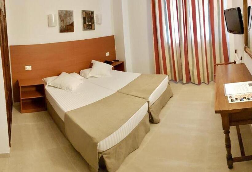 标准间, Torres Touriño