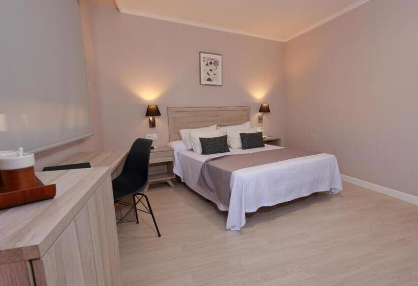 غرفة قياسية, Villa De Verín