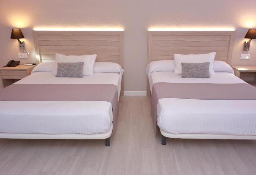 غرفة عائلية, Villa De Verín