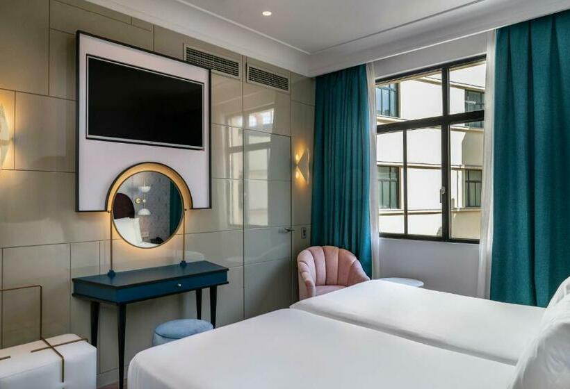 اتاق عادی, Vincci Capitol