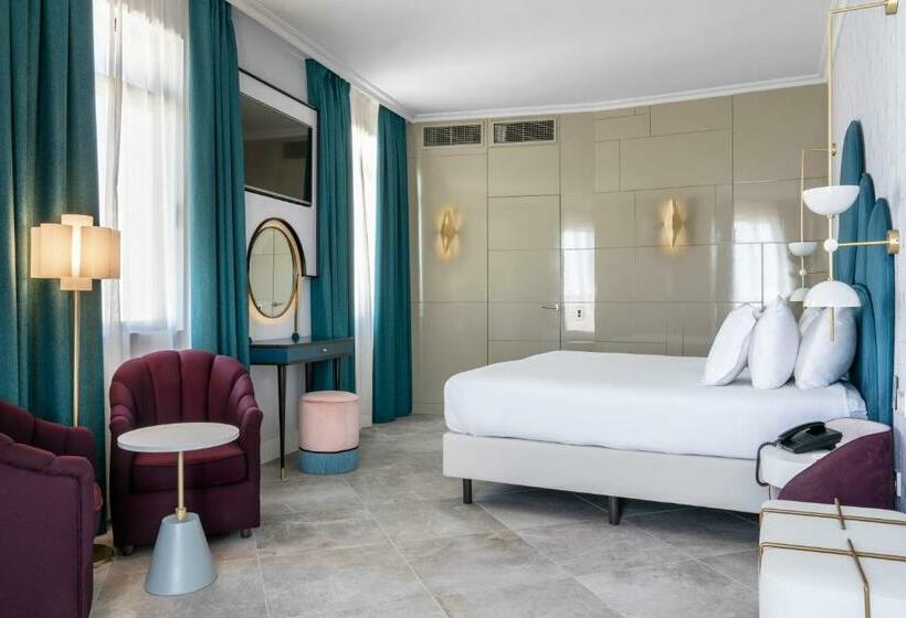 اتاق استاندارد با تراس, Vincci Capitol