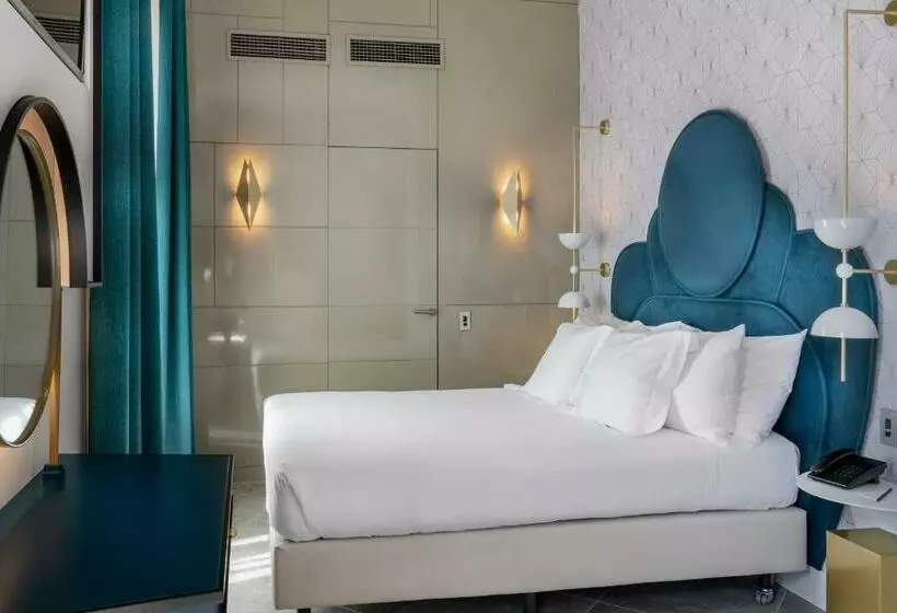 اتاق استاندارد با تراس, Vincci Capitol