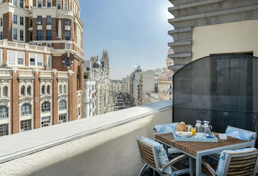 اتاق استاندارد با تراس, Vincci Capitol