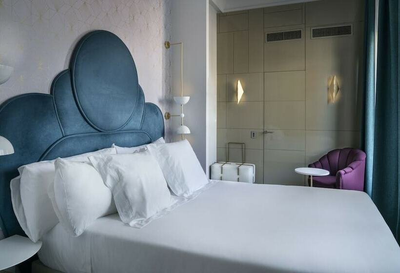 اتاق استاندارد با تراس, Vincci Capitol