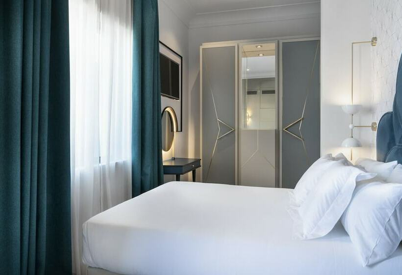 اتاق استاندارد با تراس, Vincci Capitol