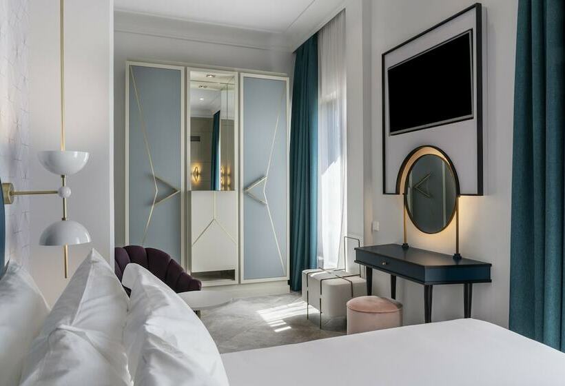 اتاق استاندارد با تراس, Vincci Capitol