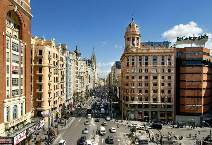اتاق لوکس با چشم‌انداز, Vincci Capitol