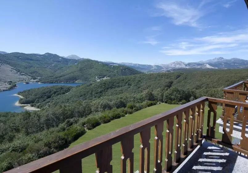 スーペリアールーム, Parador De Cervera De Pisuerga