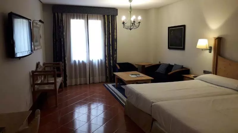 スタンダードルーム, Parador De Santo Domingo De La Calzada