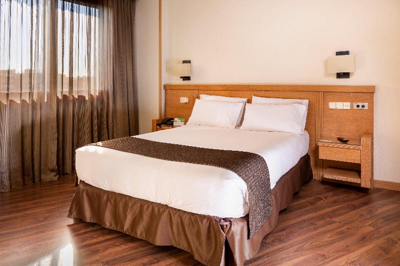 اتاق استاندارد, Rafaelhoteles Piramides