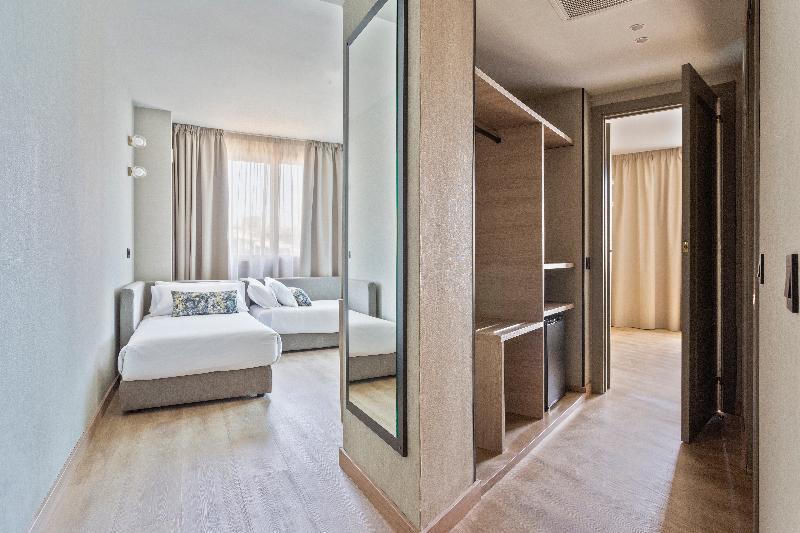 اتاق استاندارد چهار تخته, Rafaelhoteles Piramides