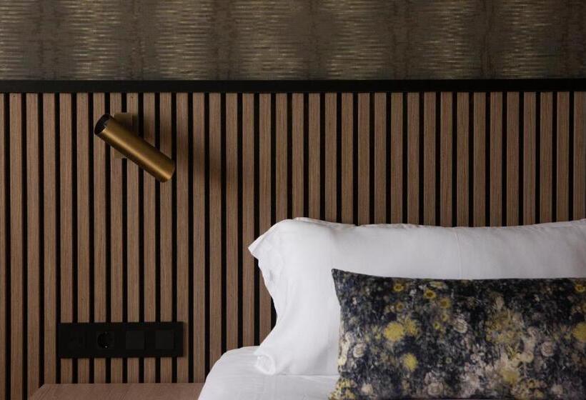 اتاق استاندارد سه نفره, Rafaelhoteles Piramides