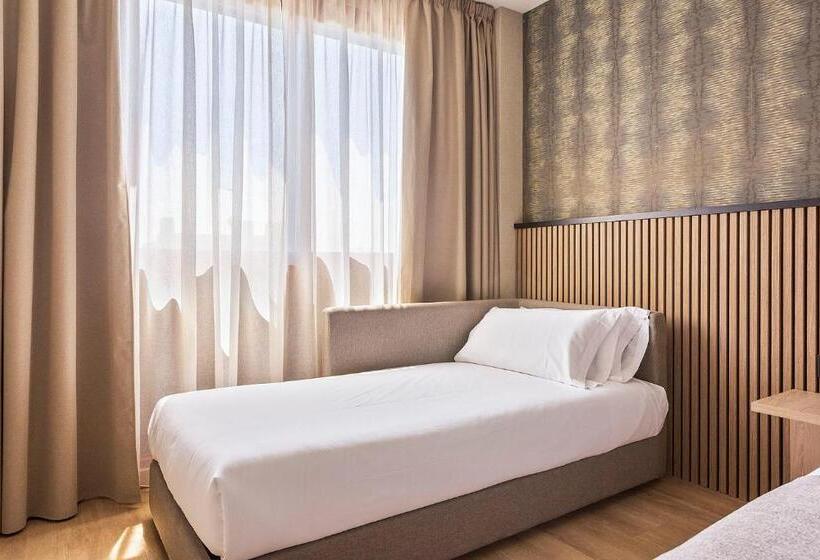 اتاق سوپریور سه تخته, Rafaelhoteles Piramides