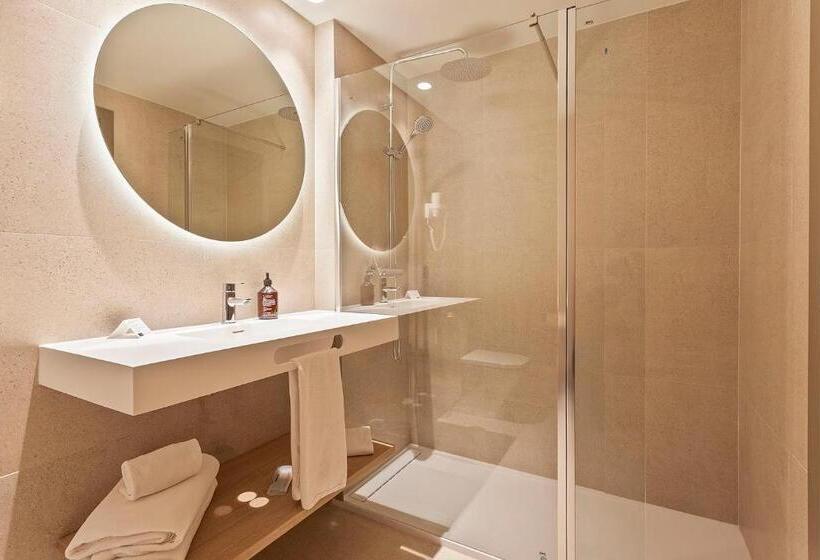 اتاق استاندارد چهار تخته, Rafaelhoteles Piramides