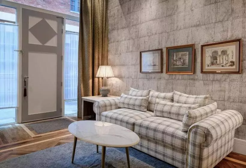 キングサイズベッドのジュニアスイート, Santo Mauro, A Luxury Collection Hotel, Madrid