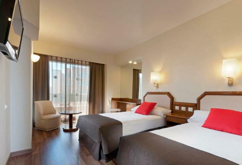 اتاق استاندارد, Senator Barajas