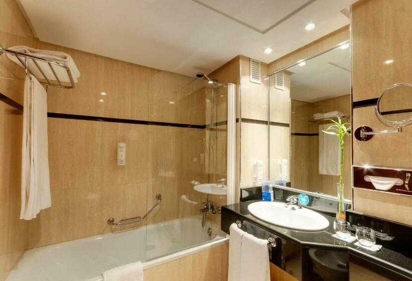 اتاق استاندارد, Senator Barajas