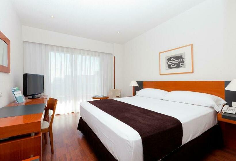 اتاق استاندارد, Senator Barajas