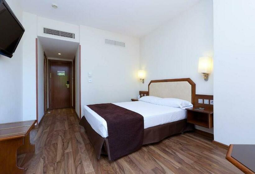 اتاق استاندارد, Senator Barajas