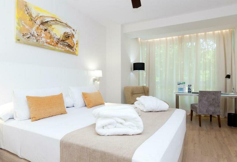 اتاق اجرایی, Senator Barajas