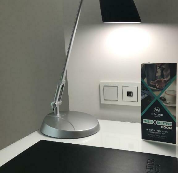 اتاق اجرایی, Senator Barajas