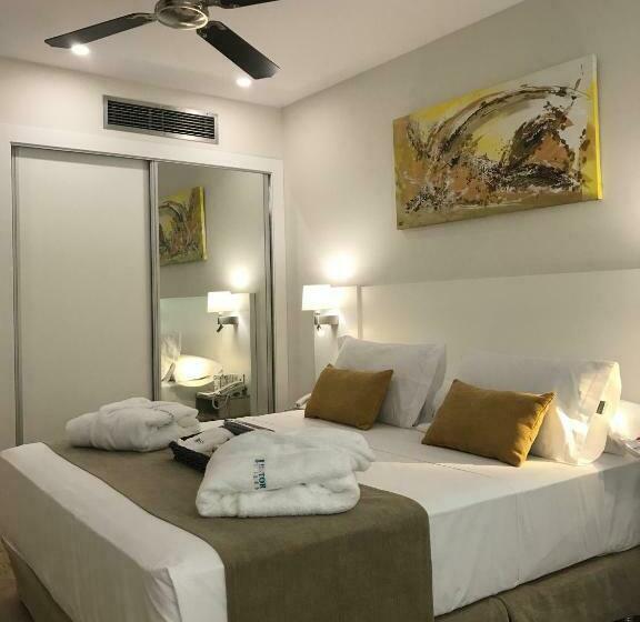 اتاق اجرایی, Senator Barajas