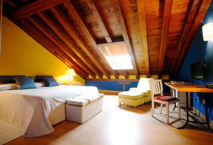 اتاق لوکس با تخت بزرگ, El Hotel De La Villa