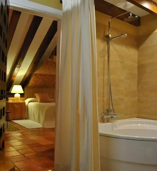 山の見えるジュニアスイート, El Hotel De La Villa