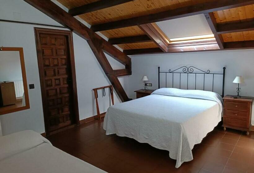 חדר סטנדרט לשלושה, Hosteria Real De Zamora