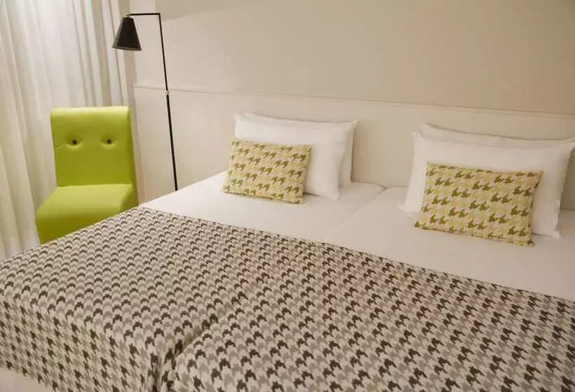 سوییت جونیور, ALEGRIA Plaza Paris & Spa 4*SUP