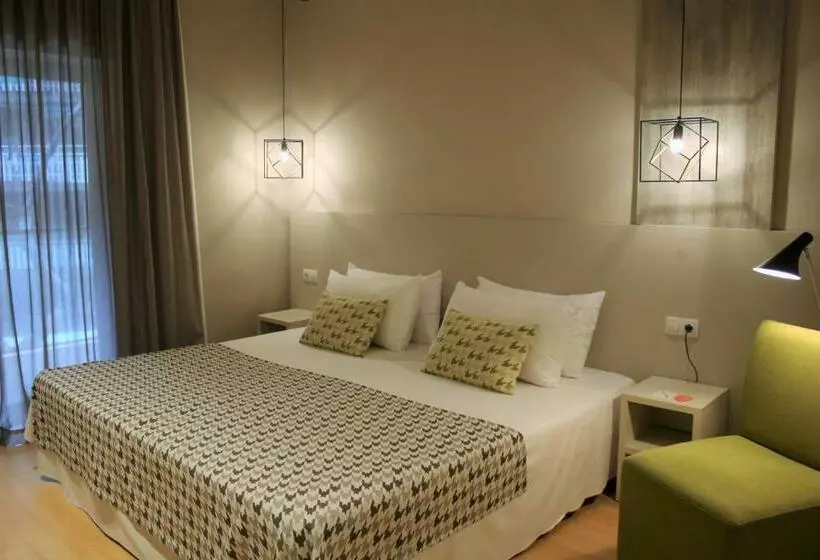اتاق استاندارد یک نفره, ALEGRIA Plaza Paris & Spa 4*SUP