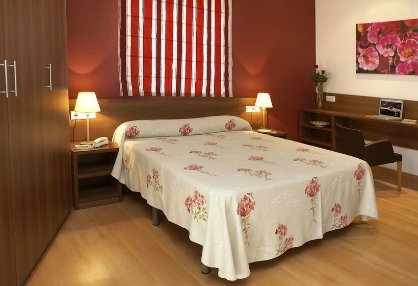 Quarto Estandar Vista Piscina, ALEGRIA Plaza Paris SUP