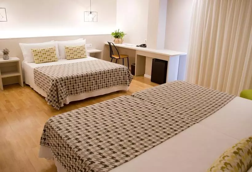 اتاق خانوادگی, ALEGRIA Plaza Paris & Spa 4*SUP