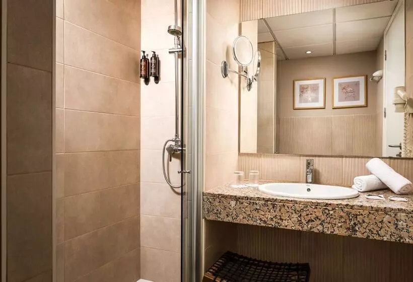 اتاق خانوادگی, ALEGRIA Plaza Paris & Spa 4*SUP