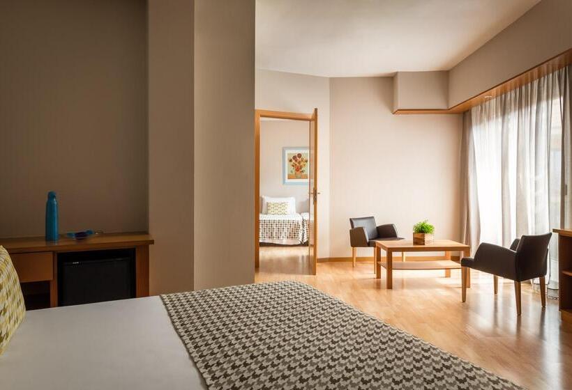 ジュニアスイート, ALEGRIA Plaza Paris SUP