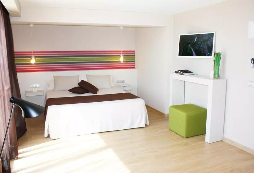 سوییت جونیور, ALEGRIA Plaza Paris & Spa 4*SUP