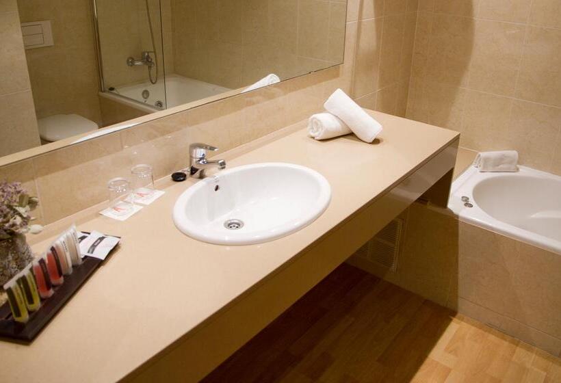 חדר סטנדרט, ALEGRIA Plaza Paris SUP