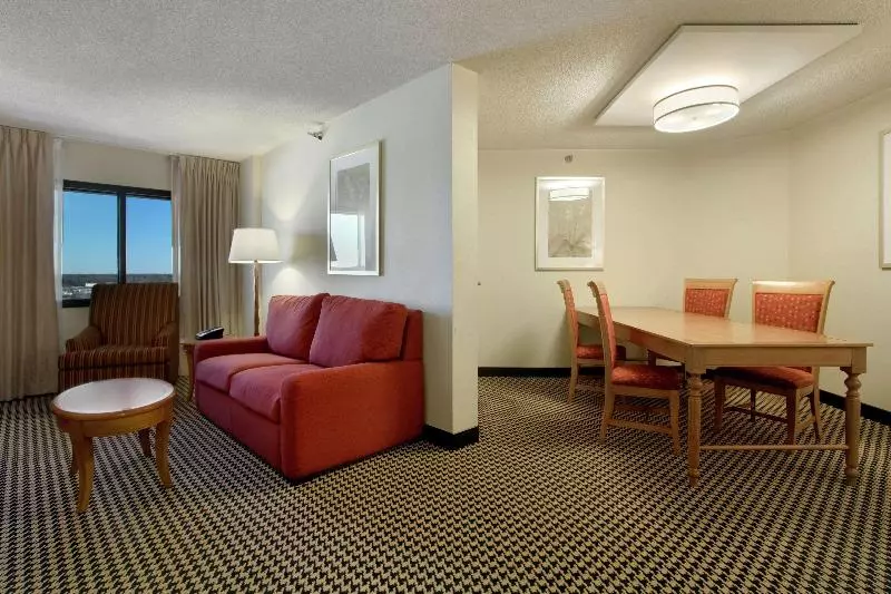 اتاق استاندارد با چشم‌انداز استخر, ALEGRIA Plaza Paris & Spa 4*SUP
