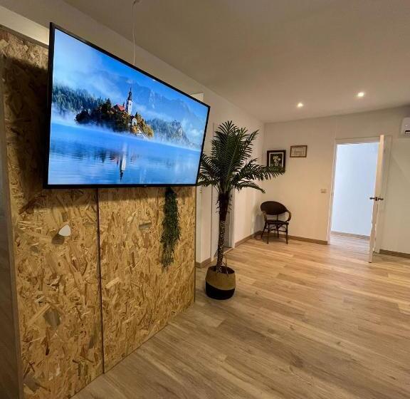 ファミリールーム, Castella