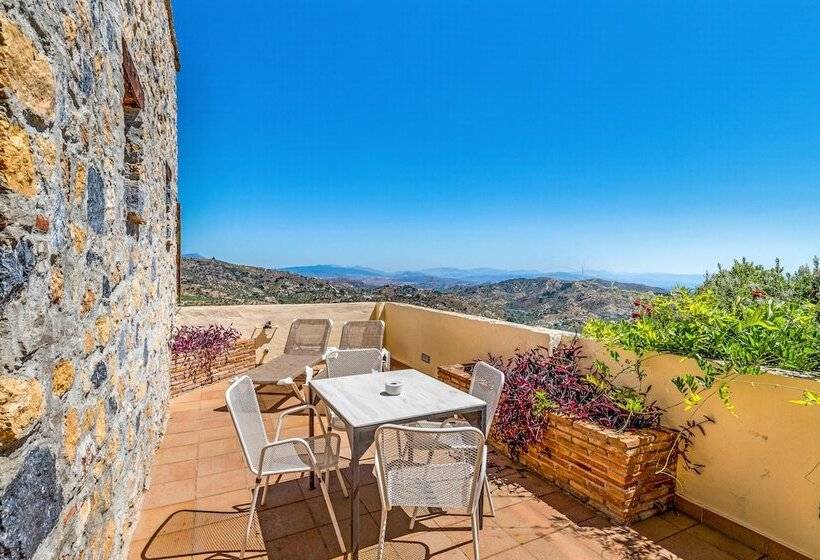 غرفة قياسية, Castillo De Monda